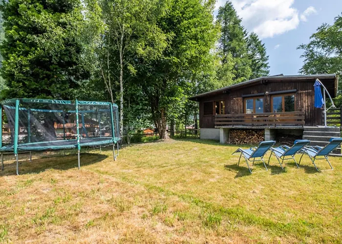 Rustic With Garden In Chalet *